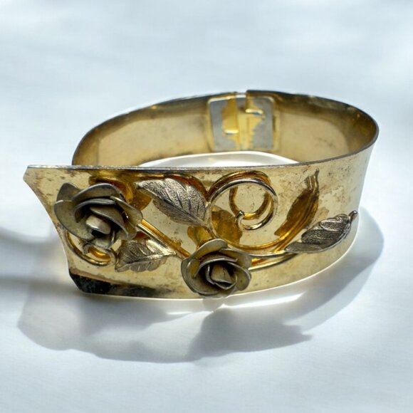 Light Weight Metal Clamper Bracelet Gold Tone 3D Roses *read* - Picture 2 of 6